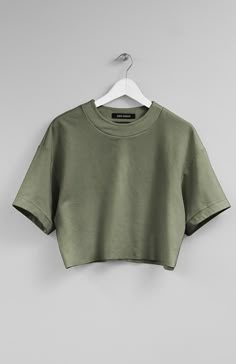 Women T-shirt, Long Crop Tops, Cute Cropped Shirts, Khaki Mini Dress, Aesthetic Tops, Fitted Tshirt, Nice Shirts, Cropped Tees, Cool Tops