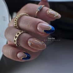 Almonds Nails Short, Gel Nails Ideas New Years, Sami Jefcoate Nails, Gold Nails Ideas Short, Thanksgiving Nails 2024, Brazilian Nails, Blue Gold Nails, Kutek Disney, Milky Nails