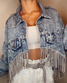 Diy Jean Jacket Ideas Rhinestone, Rhinestone Jacket Outfit, Denim And Rhinestone Outfit, Clothing Shoot Ideas, Diy Denim Jacket Ideas, Diy Jean Jacket Ideas, Rhinestone Clothes, Denim And Rhinestones, Rhinestone Denim Jacket