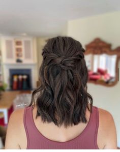 Prom Hairstyles Half Up Half Down Medium Length, Half Up Half Down Prom Hair Short Length, Wedding Hair Short To Medium Length, Half Up Half Down Medium Length Hair Wedding, Bridesmaid Hairdo Medium Length, Boho Bridesmaid Hairstyles Short Hair, Half Up Hair Short Shoulder Length, Half Up Hair With Bangs Wedding, Half Up Hairstyles For Short Hair Wedding