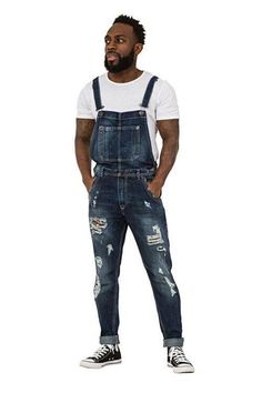 Denim Overalls Men, Casual Outfits Men Fall, Ladies Dungarees, Ugly Clothes, Denim Dungaree Shorts, Men In Overalls, Mens Fall Outfits, Men's Dungarees, Sweater Outfits Men