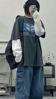 Korean Oversized Outfit, Pakaian Hipster, Tomboy Fits, Baggy Outfit Ideas, Boyish Outfits, Beauty Haul, Baggy Style, Trendy Outfits For Teens