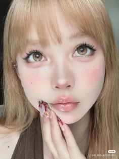 Harajuku Makeup Tutorial, Asian Square Face Makeup, Makeup Square Face, Colorful Gyaru Makeup, Soft Gyaru Makeup Tutorial, Hime Gyaru Makeup, Igari Makeup, Layout Makeup, Square Face Makeup