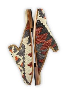 Men's Kilim Slippers | artemis, artemisdeisgnco, artemis design co, bespoke shoes, block print, carpet, carpet slippers, classic style, designer shoes, eclectic style, fashion, grandmillennial, handmade, kilim, loafers, luxury lifestyle, luxury shoes, mens shoes, mules, new england style, oriental rug, shoes, silk shoes, slippers, smoking shoes, sumak, trad, traditional style, turkey, turkish rugs, turkish shoes, velvet shoes, very t and c, vintage style, womens fashion, womens shoes Crochet Slippers