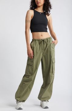 Fall style must haves 

BP. Parachute Cotton Cargo Pants | Nordstrom Style Must Haves, Trendy Christmas Outfits, Cotton Cargo Pants, Women Cargo Pants, Custom Jacket, Hiking Pants, Reference Poses, Baggy Pant, Adjustable Waistband