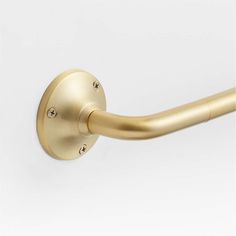 an image of a gold handle on a door