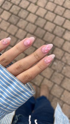 House Interior Makeover, Classy Almond Nails, Bow Nail Designs, Interior Makeover, Dark Pink Nails, Quartz Nails, Diy Prom, Bungalow Style House, Spring Acrylic Nails