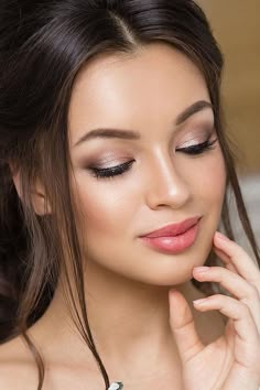 Doe Eyes Make Up, Amazing Wedding Makeup, Bridal Makeup Tips, Best Wedding Makeup, Wedding Makeup Tips, Bridal Makeup Natural, Bridal Makeup Wedding, Wedding Day Makeup