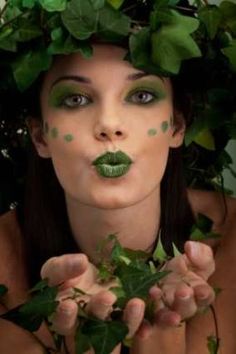 Mother Nature Costume Makeup, Mother Nature Costume Diy, Mother Nature Costume Halloween, Mother Nature Halloween, Nature Costume, Mother Nature Costume, Mother Nature Goddess, Forest Goddess