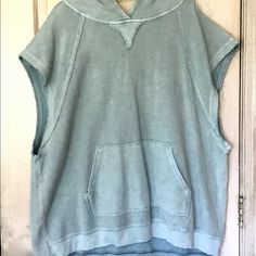 Free People Sweatshirt Top Hoodie Pullover Kangoroo Pocket Sky Blue We New With Tags * Size: Medium Retail Price $128 Cotton M 46'' Around Bust 31'' Length L 48” Around Bust Please Note There Is A Dot In The Tag To Prevent Store Return Hooded Relaxed Fit Tops For Loungewear, Washed Cotton Hoodie Top, Washed Hoodie Tops For Loungewear, Relaxed Fit Hooded Top For Loungewear, Relaxed Fit Hooded Loungewear Top, Oversized Washed Blue Cotton Hoodie, Cotton Tops With Kangaroo Pocket For Loungewear, Cozy Relaxed Fit Top With Kangaroo Pocket, Relaxed Fit Hoodie Tops For Loungewear