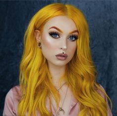 Evelina Forsell, Fete Emo, Yellow Blonde Hair, Pastel Blonde, Glowing Hair, Hair Colorful, Yellow Blonde, Beautiful Red Hair