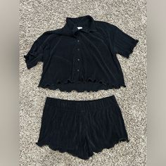 Soft, Black, Large Pajama Set, Never Worn Black Summer Pajama Party Sets, Black Summer Sleepover Sets, Black Relaxed Fit Sets For Sleepover, Black Summer Sets For Sleepover, Casual Black Bottoms For Bedtime, Black Summer Sleepwear For Night, Black Casual Bedtime Bottoms, Casual Black Bedtime Set, Casual Black Sleepwear For Sleepovers