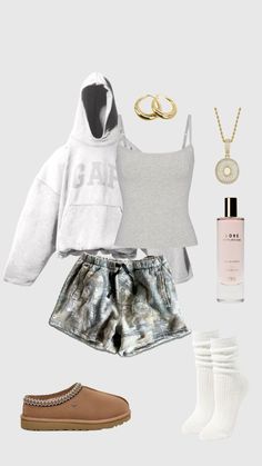 Ice Skating Outfit Ideas, Skating Outfit Ideas, Skating Outfit, Class Outfits, Ice Skating Outfit, Outfit Inspo Casual, Trendy Outfits For Teens, Cute Lazy Day Outfits, Cute Preppy Outfits