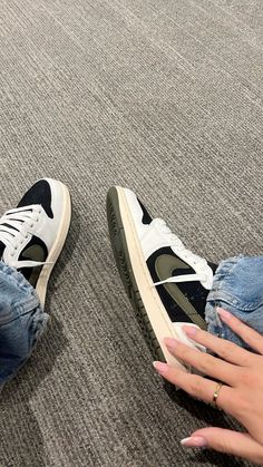 Jordan 1 Low Outfit, Air Jordan 1 Low Outfit, Travis Scott Jordan 1, Sneakers Outfit Men, Shoes Outfit Fashion