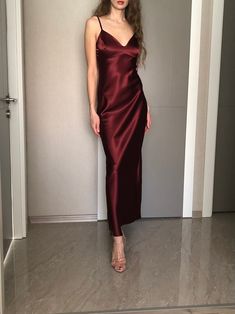 Maroon Satin Dress, Slip Dress Maxi, Deep Red Dress, Wine Red Dress, Dark Red Dresses, Red Silk Dress, Red Satin Dress, Red Slip Dress, Wine Dress