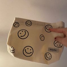 New White/Beige Smiley Face Bag Lightweight, Cute, Trendy Trendy White Pouch For School, Trendy White School Pouch, Trendy White Cosmetic Bag With Large Capacity, Trendy White Shoulder Bag Pouch, Trendy White Cosmetic Bag, Trendy White Everyday Pouch, Trendy Beige Pouch Cosmetic Bag, Trendy White Pouch For Daily Use, Trendy Beige Cosmetic Bag For Everyday Use