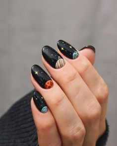 Trendy Classy Nails, Planet Nails, Space Nails, Minimalist Nail Art, Galaxy Nails, Nagel Tips, Gold Nail, Short Acrylic Nails Designs, Minimalist Nails