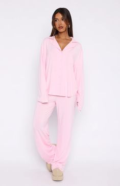 Pillow Talk Long Sleeve Pyjama Set Baby Pink | White Fox Boutique US Light Pink Pajamas, Victoria Secret Clothing Outfits, Winter Pajama Set, Pj Sets Cute, Pink Christmas Pjs, Pj Sets Women, Christmas Wishlist Ideas 2024, Pink Pajamas Aesthetic, Sleep Wear Aesthetic