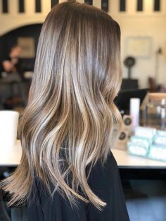 Pinterest Hair, Brown Blonde Hair, Long Blonde, Long Blonde Hair, Hair Envy, Brown Hair Colors, Hair Skin, Ombre Hair, Balayage Hair