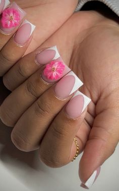 #summernails Cute Nails With Flowers, Flower Nails Acrylic, Nails Flower Design, Nails With Flower Design, Nails With Flowers, Nails Flowers, Nails Flower, Spring Acrylic Nails, Hard Nails