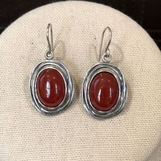 Sterling Silver Edged Carnelian Drop Dangle Earrings Shabool Didae Sterling Silver Drop Earrings Oval Carnelian Cabochon Measures Approximately: 13/4” Long X 5/8” Wide French Wire Hook Condition: Nwot, New Without Tags Ask Questions And/Or Request Additional Photos, Measurements As Needed Color May Vary Based On Shadows, Lighting, Monitor, Display Settings $168 En Route Jewelry Earrings, Elegant Silver Carnelian Earrings, Elegant Carnelian Earrings, Vintage Silver Earrings, Bezel Earrings, Diy Jewelry Unique, Indie Jewelry, Silver Jewelry Design, Jewelry Accessories Ideas