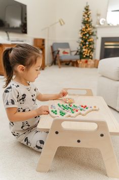 The Montessori-Inspired Activity Tray is a small wooden tray table that is mobile and can be placed anywhere for little ones to have their own play area. Perfect for sensory play doh, coloring books, setting up tea parties, or playing with Blueberry and Third's Activity Rainbow/Rocketship Boards! The Activity Tray features a sturdy and child-friendly design, built from high-quality, sustainably sourced materials. Its compact size allows for easy placement in playrooms, bedrooms, or preschool cla Sensory Play Table, Montessori Stations, Montessori Work, Small Wooden Tray, Montessori Playroom, Independent Play, Activity Board, Play Table, Playroom Furniture