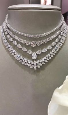 خواتم خطوبة, قلادات متدلية, Fancy Jewellery, Royal Jewelry, A Necklace