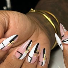 Black Silver And Gold Nails, Silver And Black Nail Designs, Gold And Black Nail Designs, Black White Gold Nails, Black White And Gold Nails, Uñas Aesthetic, Black And White Nail Art, Nail Pics, Fab Nails