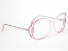 80s Oversized Pearlescent Lilac Eyeglasses - Vintage Elan Frames - Pearl Light Purple and Gold - Gra Aesthetic Glasses Frames, Glasses Frames Trendy, Oversized Glasses, Cute Glasses, Designer Glasses, Vintage Eyeglasses, New Glasses, Lilac Color, Womens Glasses