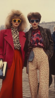 Step back in time with iconic 80s fashion—bold patterns, neon colors, and statement styles that never fade. Like and follow for a blast from the past! 🎉👗 #VintageFashion #80sStyle 80s Outfits Authentic, Heathers 80s Outfits, 80s Designer Fashion, 80s Fashion Women Party, 80s Professional Outfits, 80s Fashion Ads, 80s Fashion Photoshoot, 1980s New Wave Fashion, Neon Retro Outfits