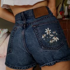 Fashion Casual Floral Printing Denim Shorts Mode Hippie, Vintage Clothes Women, Stil Elegant, Denim Color, Color Light Blue, Printed Denim, Short En Jean, Colored Denim, Black And Gray