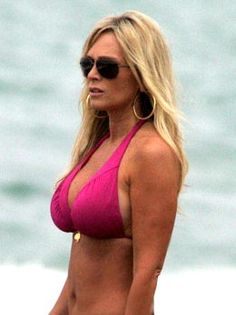 Martha Maccallum, Big Bust Fashion, Bra Image, Fox Girl, The Worst, Elegant Style, The World, Dresses