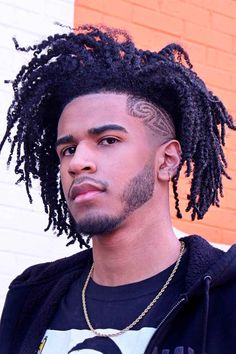 50 Dreadlocks For Men That Evoke Inspiration Shaved Sides With Locs, Dreads Haircut, Undercut Dreads, Twist Hairstyles For Men, Dreadlocks Styles For Men, Dreadlocks For Men, Men Dreads, Dreads Long, High Top Haircut