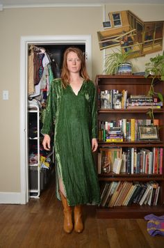 Vintage green tunic dress  MATERIAL velvet  MAKER no label   CONDITION ok vintage condition  hem is torn around the neckline  SIZE small to mediu  check measurements as vintage sizes are different from today double measurements for exact size no stretch to the material  shoulder 17 in. pits 21 in. waist 21 in.   hips 22 in. length 47 in. arm inseam 16 in. model is 5'6'' bust 33in. waist 27in hips 35in. wears a dress size 3/4 SHIPPING: standard priority shipped with tracking number included we sh Green Tunic Dress, Green Tunic, Crushed Velvet, Dress Clothes For Women, Dress Long, Dress Materials, Tunic Dress, Long Skirt, Boho Wedding