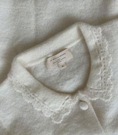 Brand Aesthetic, Cream Aesthetic, Princess Core, Flat Lay Photography, Current Styles, Neutral Fashion, Perfectly Imperfect, Cozy Knits, Modest Outfits