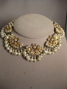 haskell Pulimamidi Jewellers, Layered Pearls, Miriam Haskell Necklace, Necklace With Pearl, Pearls Necklace, Miriam Haskell, Gold Jewellery Design Necklaces, Indian Wedding Jewelry, India Jewelry