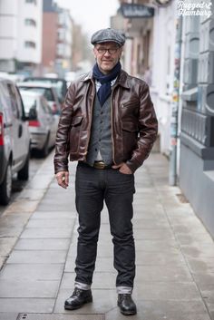 ruggedhamburg Men Street Look, Pilot Style, Men Mode, Workwear Style, All Black Fashion, Chubby Fashion, Leather Jacket Style, Men Streetwear