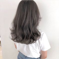 Ash Brown Hair Color, Formal Hairstyles For Long Hair, Korean Hair Color, Ash Hair, Ash Brown Hair, Ash Hair Color, Shot Hair Styles, Brown Blonde Hair, Long Wavy Hair