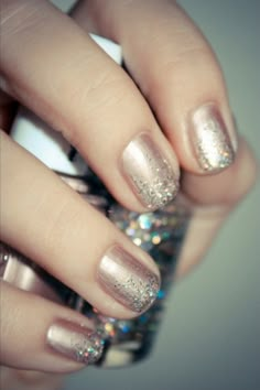 party nails #NYE Accent Nail Art, Glitter Tip Nails, Wedding Manicure, Glitter Accent Nails, Manicure Gel, Heart Nail, Glitter Nail Polish