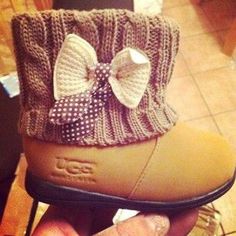 Toddler Uggs, Uggs Black, Baby Uggs, Ugg Black, Mia 3, Baby Time, Everything Baby, Baby Outfits