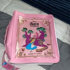 Nwt So Cute Large Alice In Wonderland Makeup Bag Etc. With Carrying Handle Alice In Wonderland Makeup, Wonderland Makeup, Disney Alice, Wet N Wild, Makeup Accessories, Alice In Wonderland, Makeup Bag, So Cute, Women Accessories