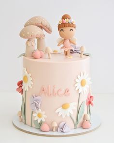 Fairy First Birthday Party Smash Cake, One Year Baby Girl Birthday Decorations, Pink Fairy Birthday Cake, Fairy Theme Cake Design, Fairies Birthday Cake, My Fairy First Birthday Cake, 2 Year Birthday Theme Girl Cake, 1st Birthday Garden Party Ideas, Flower Birthday Cake Kids