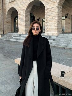 Korea Winter Fashion Seoul, Korean Fashion Autumn Seoul, Winter Tweed Outfit, Hongkong January Outfit, Winter Outfit Tokyo, Korea November Outfit, Autumn Outfits In Korea Seoul, Hongkong Outfit Travel Winter, Japan January Outfit