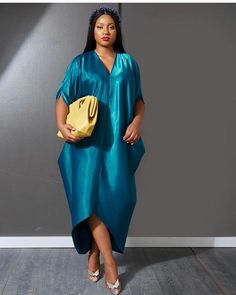 Boubou Gown Styles, Boubou Gown, Bubu Gown, African Wear Dresses, Fashion Design Dress, Free Dresses