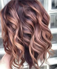 Embrassez le printemps 2024 avec des couleurs de cheveux mi-longues tendance Gold Hair Colors, Hair Color Rose Gold, Gorgeous Hair Color, Spring Hair Color, Fall Hair Color For Brunettes, Golden Circle, Trendy Hair Color, Balayage Brunette, Spring Hairstyles