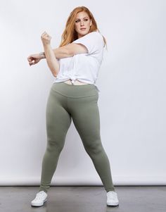 The Curve Easy Does It Leggings are gonna be your go-to pair of leggings from now on. These stretchy lounge pants are so comfortable you won't want to take them off. They have a simple silhouette, a lightweight and stretchy material, a thick waist band, and are full length for ultimate comfort. These leggings are made from 92% cotton and 8% spandex. Hand wash cold and hang dry. Imported. Models are wearing size 1XL. Plus Size Athletic Wear, Plus Size Legging Outfits, Best Plus Size Jeans, Printed Leggings Outfit, Plus Size Posing, Easy Does It, Fitness Outfits, Reading Area, Gym Ideas