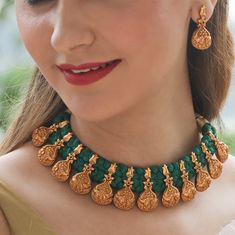 Reeva Necklace Set Antique Necklace Set, Choker Necklace Designs, Necklace Set Indian, Gold Necklace Indian, Gold Jewelry Simple Necklace, Beaded Necklace Designs, Gold Necklace Indian Bridal Jewelry, Antique Jewelry Indian, Gold Fashion Necklace