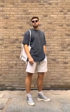 Simple Guy Outfits Summer, Mid Size Guy Outfits, Semi Formal Men Outfit Casual Summer, Outfit Cowo Gemuk, Husky Mens Fashion Big Guys Style, Florida Outfits Men, Chubby Boy Outfits, Sporty Guy Outfits, Simple Guy Outfits