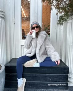 @whitneyysimmons is looking very cozy this winter My Style