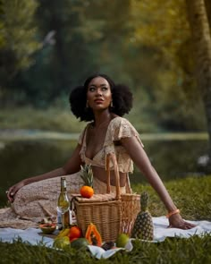 Photographie Portrait Inspiration, Black Femininity, Foto Poses, Foto Art, African Beauty, Birthday Photoshoot, The Grass, Photoshoot Inspiration